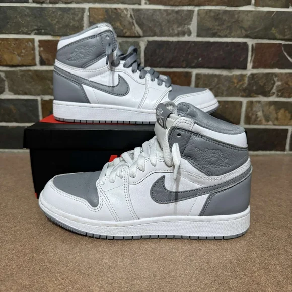 Jordan 1 Stealth - Picture 1 of 3